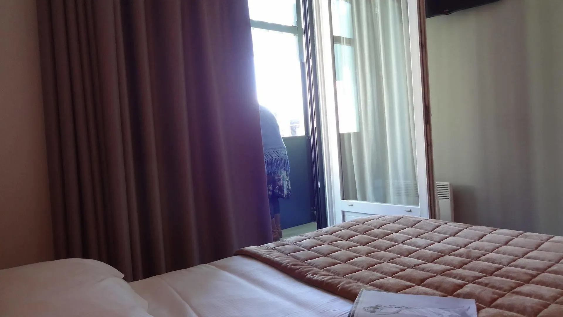 Cit'Hotel de la Marne Tarbes Hotel